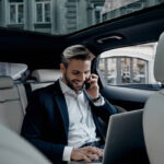 در شروع رابطه چقدر پیام بدهیم؟ تعادل در ارتباط برای مردان حرفه‌ای، موفق و ثروت‌ساز